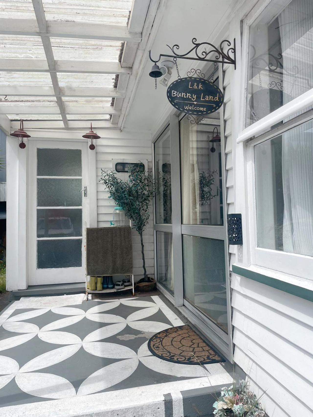 Double Bed Guest Room Χάμιλτον Εξωτερικό φωτογραφία