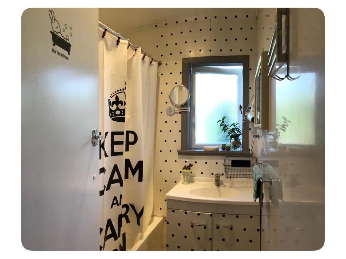 Double Bed Guest Room Χάμιλτον Εξωτερικό φωτογραφία